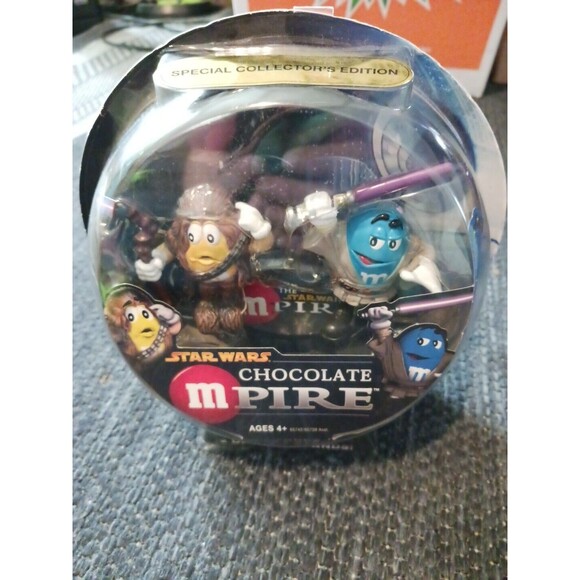 Star Wars Chocolate Mpire M&M Action Figures 2 1/4" Special Collector's Edition - Picture 1 of 3
